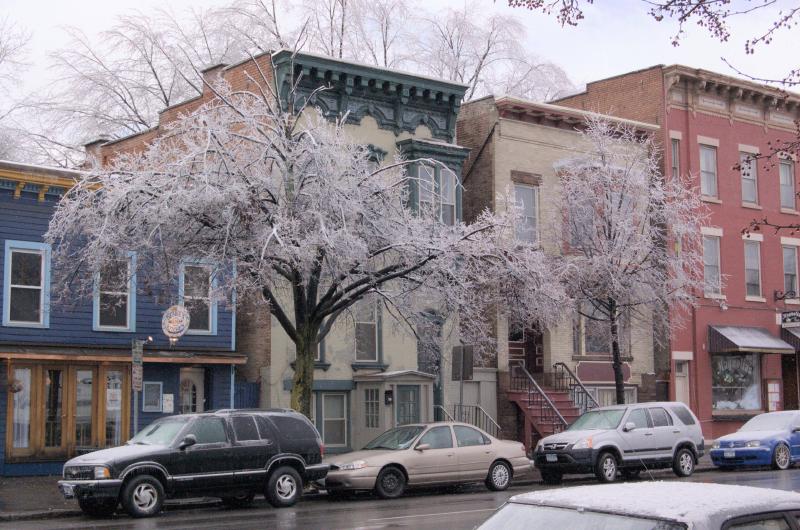 debbies kitchen down the street from willett house